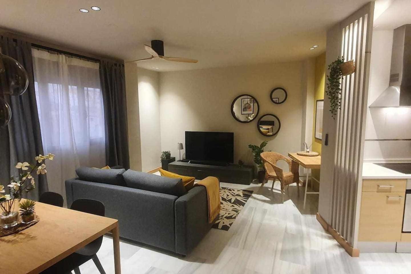 Apartamenticos Studio 98 Zaragoza Bagian luar foto