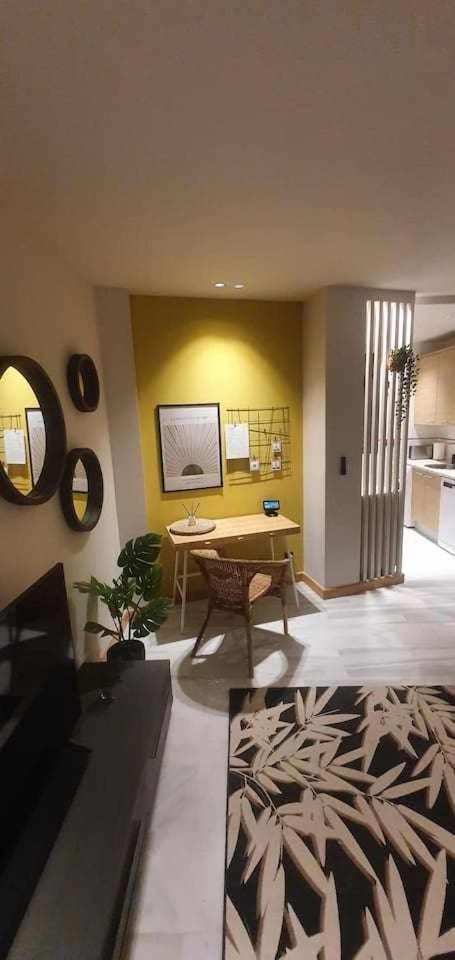 Apartamenticos Studio 98 Zaragoza Bagian luar foto