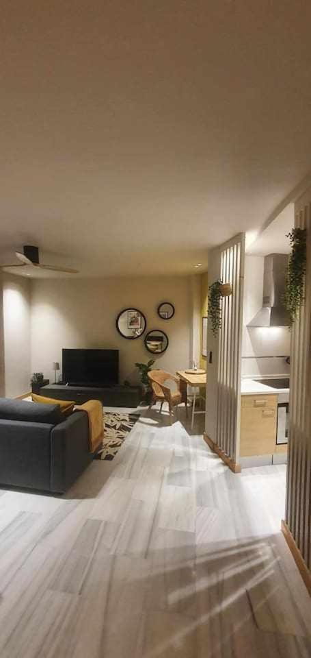 Apartamenticos Studio 98 Zaragoza Bagian luar foto